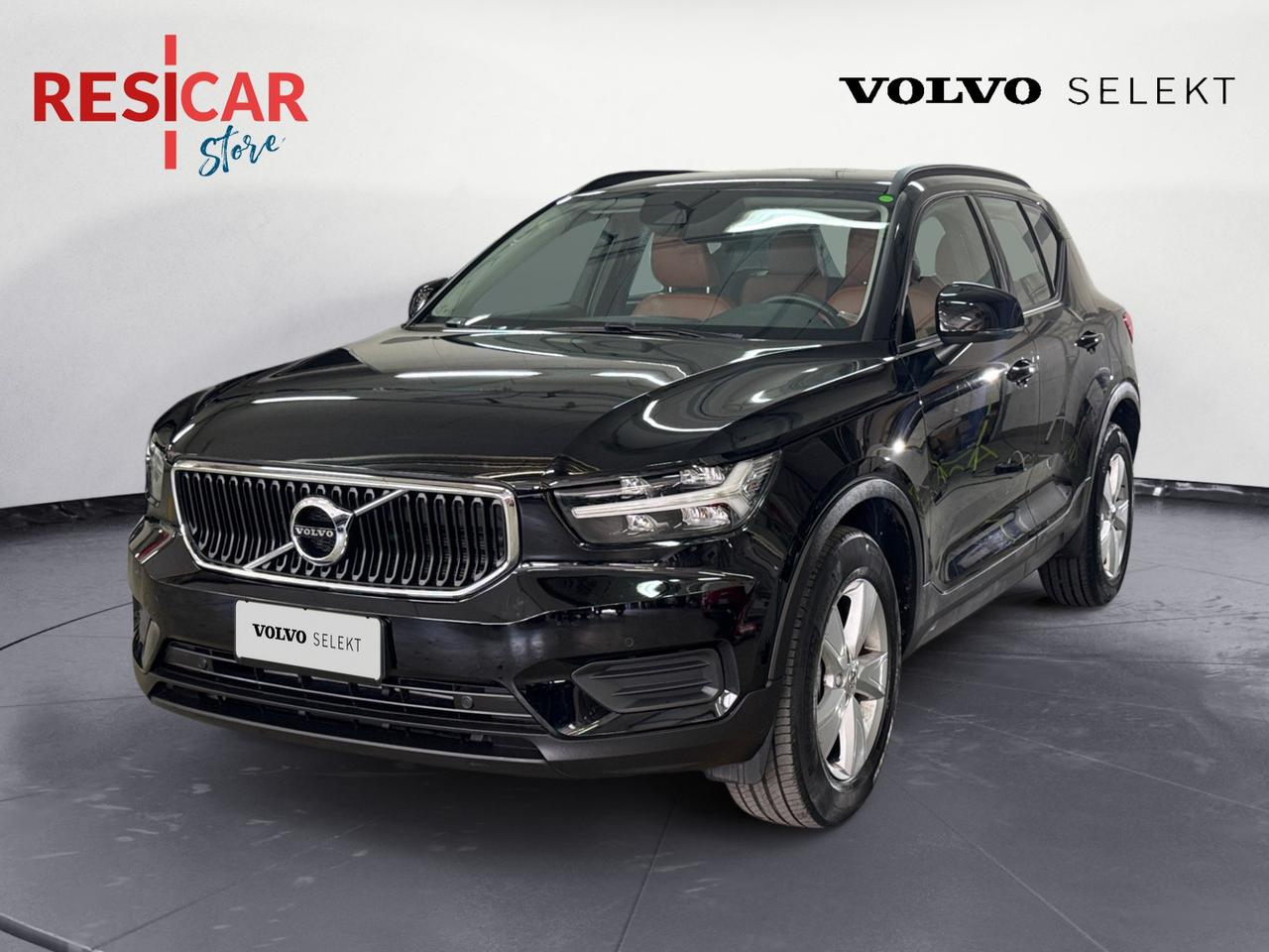 VOLVO XC40 1.5 t2 Momentum Core IVA ESPOSTA