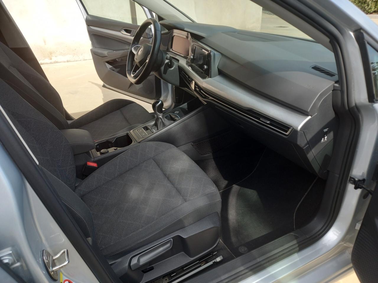 Volkswagen Golf 8 2.0 TDI 2021