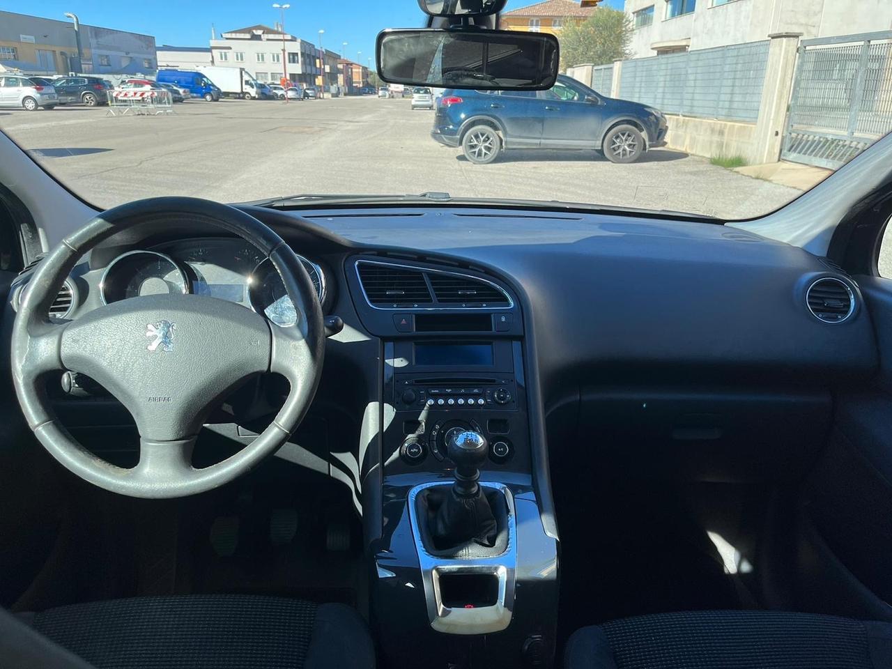 Peugeot 5008 1.6 HDi 112CV Business