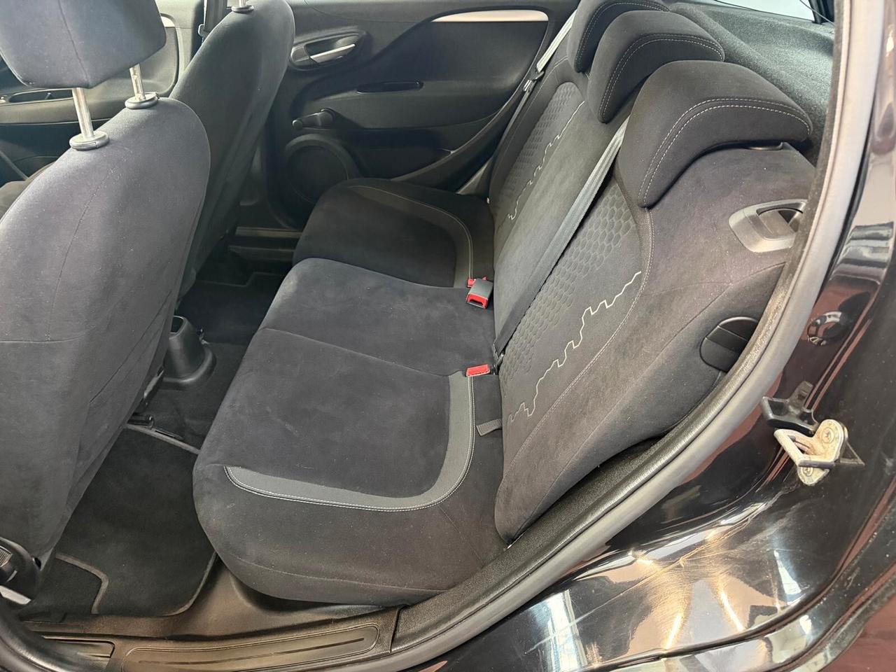 Fiat Punto 1.2 8V 5p Lounge