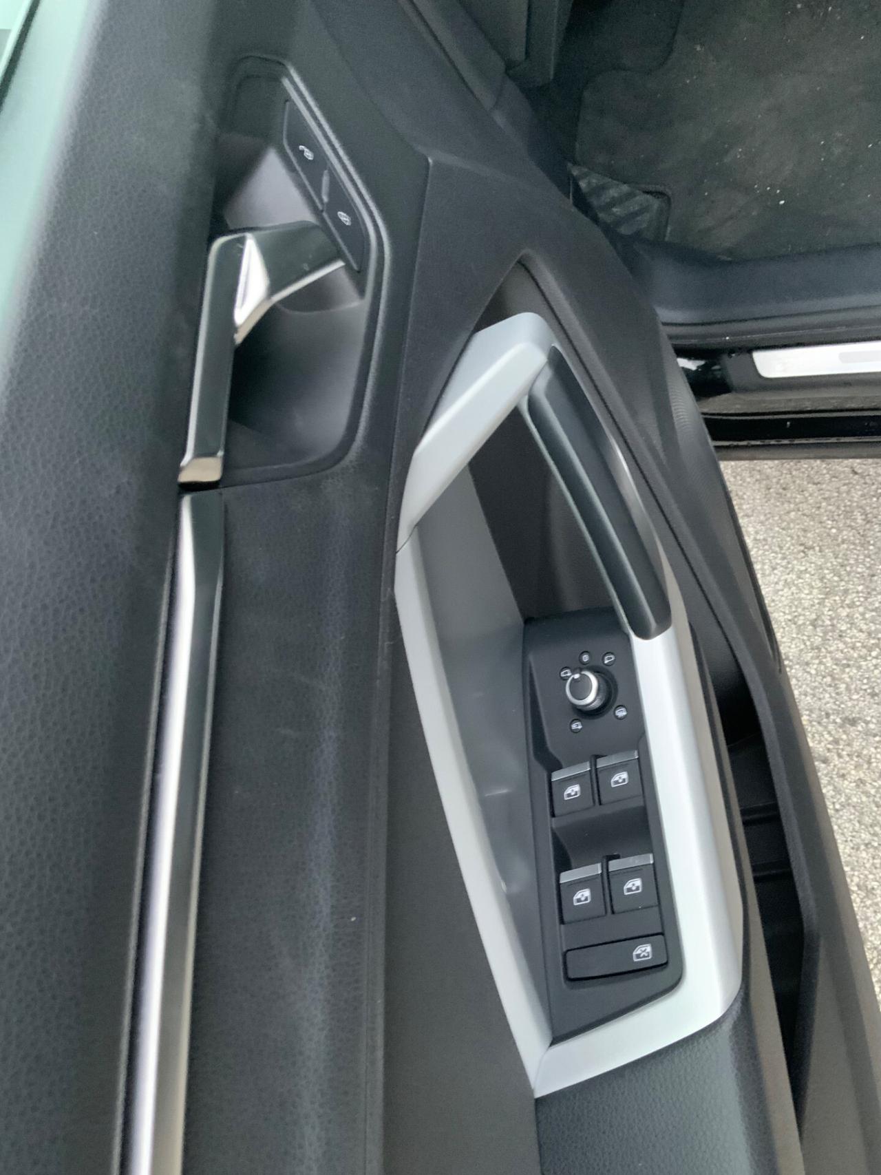 Audi Q3 35 TDI S tronic Business Advanced