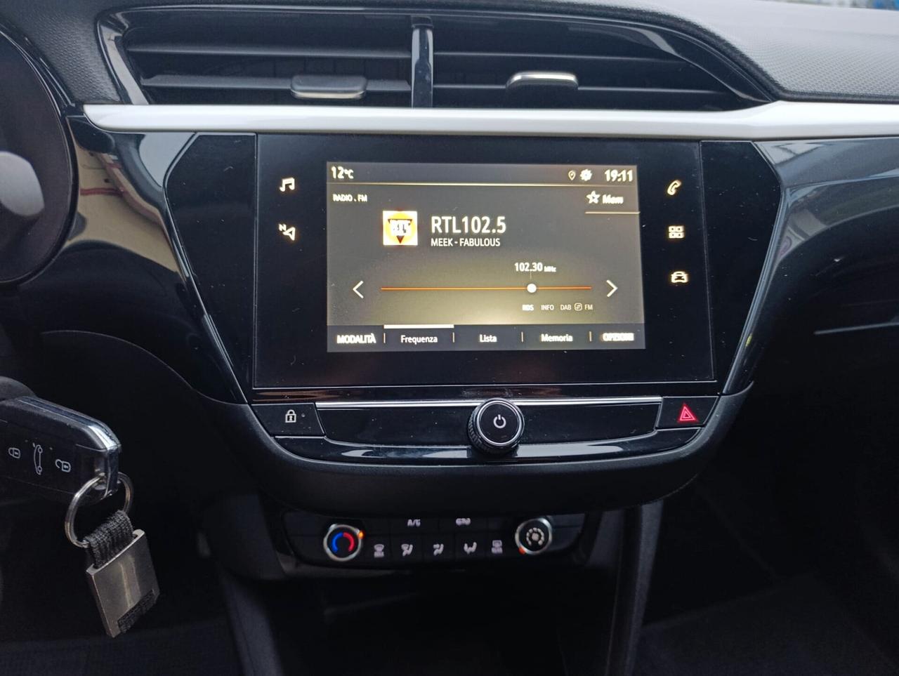 Opel Corsa 1.2 GS LINE