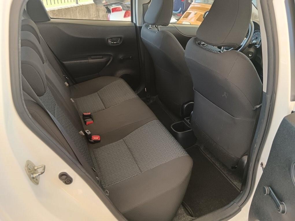 Toyota Yaris 1.4 D-4D 5 porte Lounge