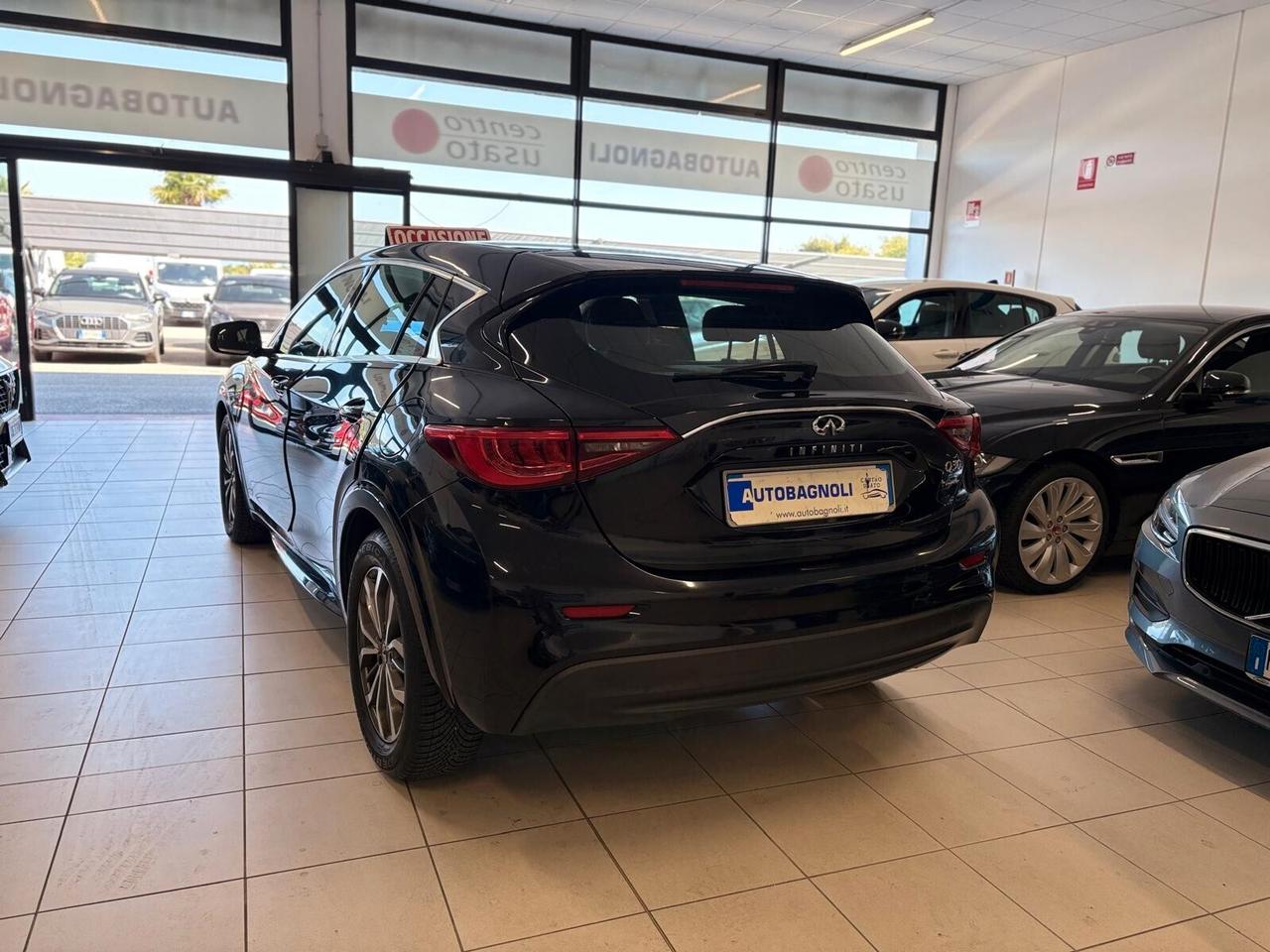 Infiniti Q30 BUSINESS 1.5 diesel DCT