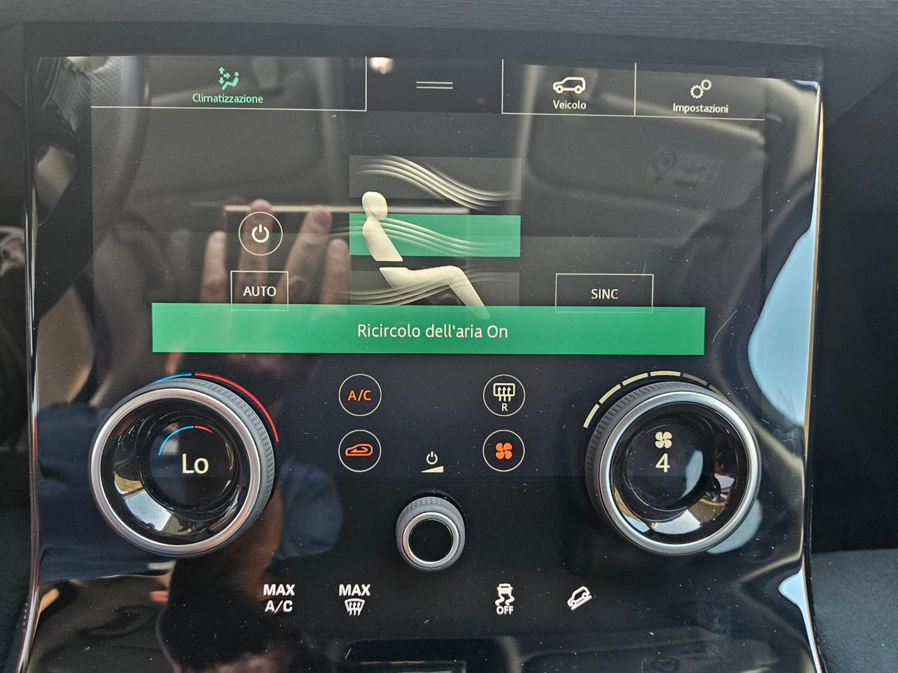 Land Rover Range Rover Velar 2.0D I4 180 CV R-Dynamic SE