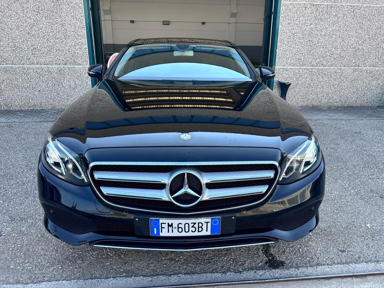 Mercedes CLASSE E 200 d Auto premium plus pelle pacchetto luci