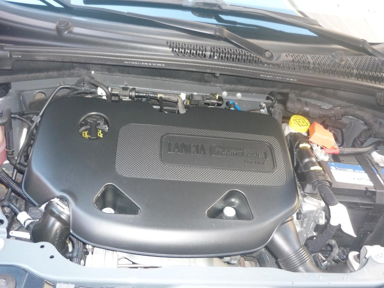 Lancia Ypsilon 0.9 TwinAir 85 CV 5 porte Metano Ecochic Gold