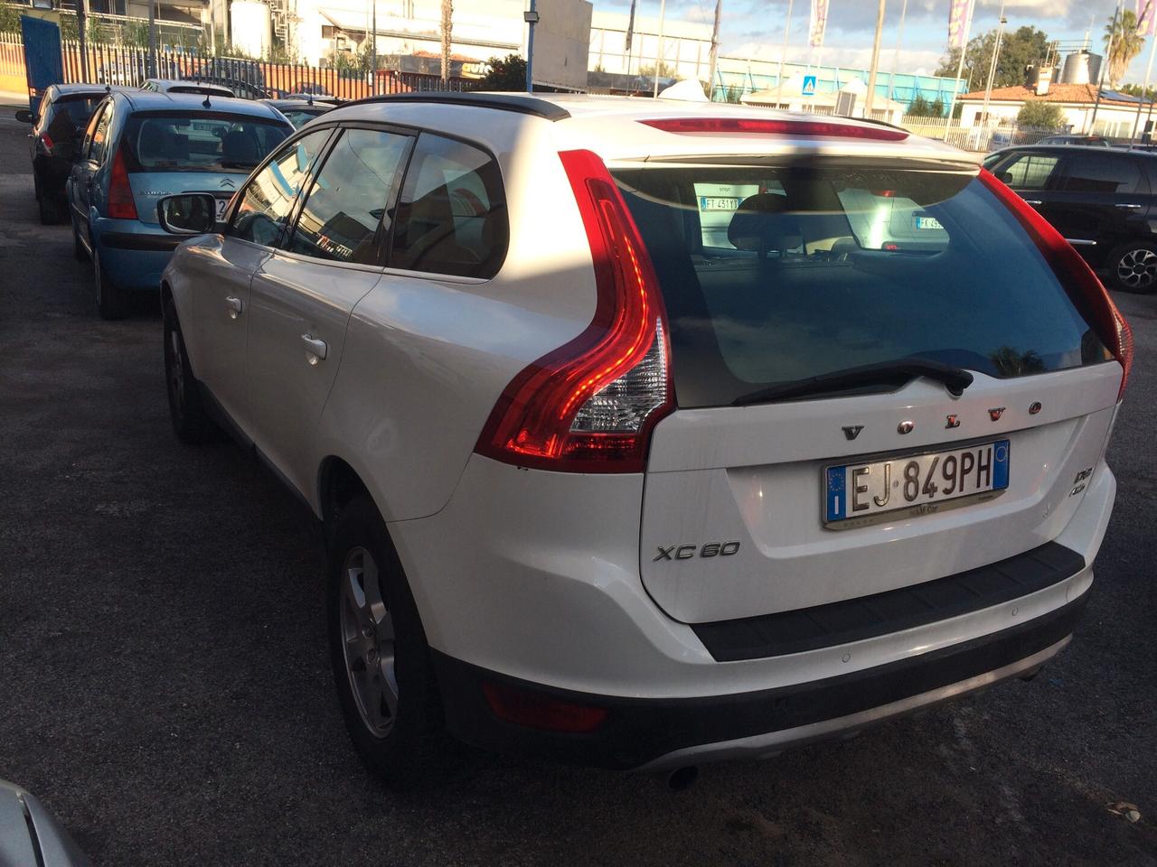 2011 Volvo XC 60 XC60 D5 AWD TAGLIANDATA !!
