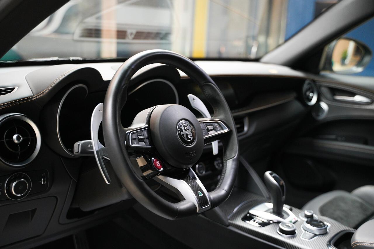 Alfa Romeo Stelvio 2.9 Bi-Turbo V6 520 CV AT8 Q4 Quadrifoglio 100° Anniversario