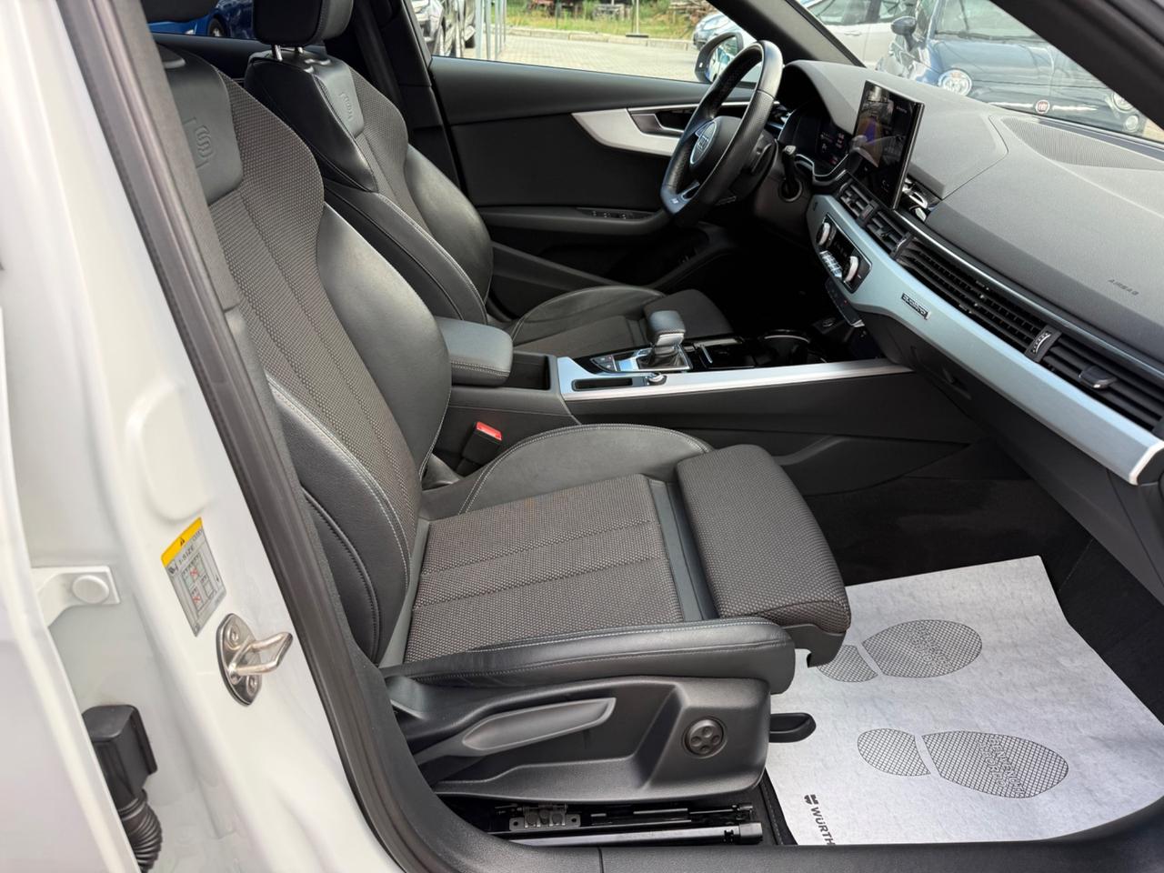 Audi A4 Avant 40 TDI quattro S tronic line edition