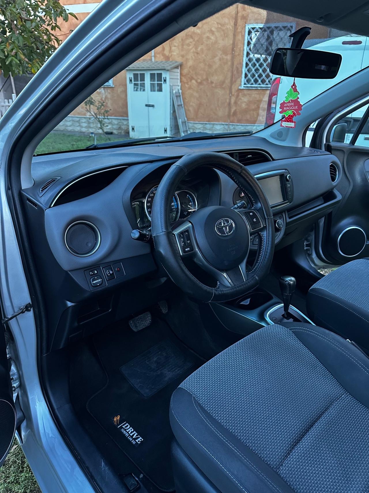 Toyota Yaris 1.5 Hybrid 5 porte Active