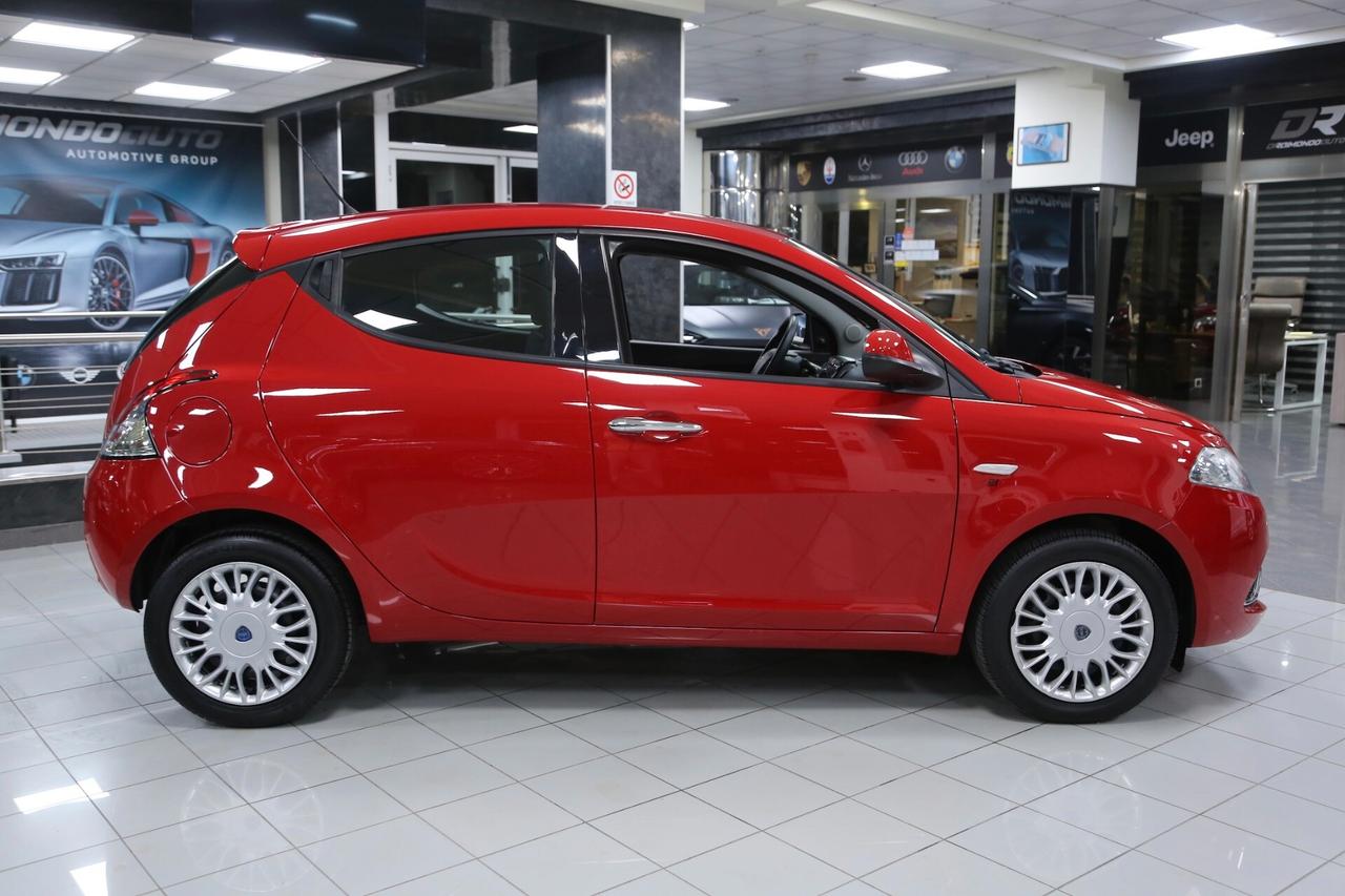 Lancia Ypsilon 1.2 69 cv Silver