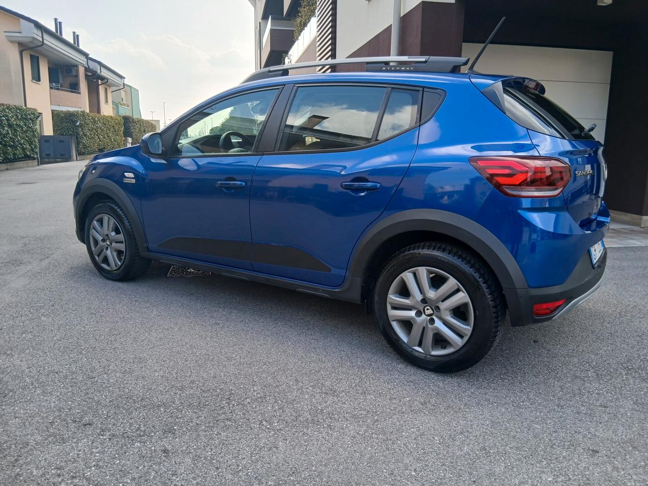 Dacia Sandero Streetway 1.0 TCe ECO-G Comfort tua a € 199 mese