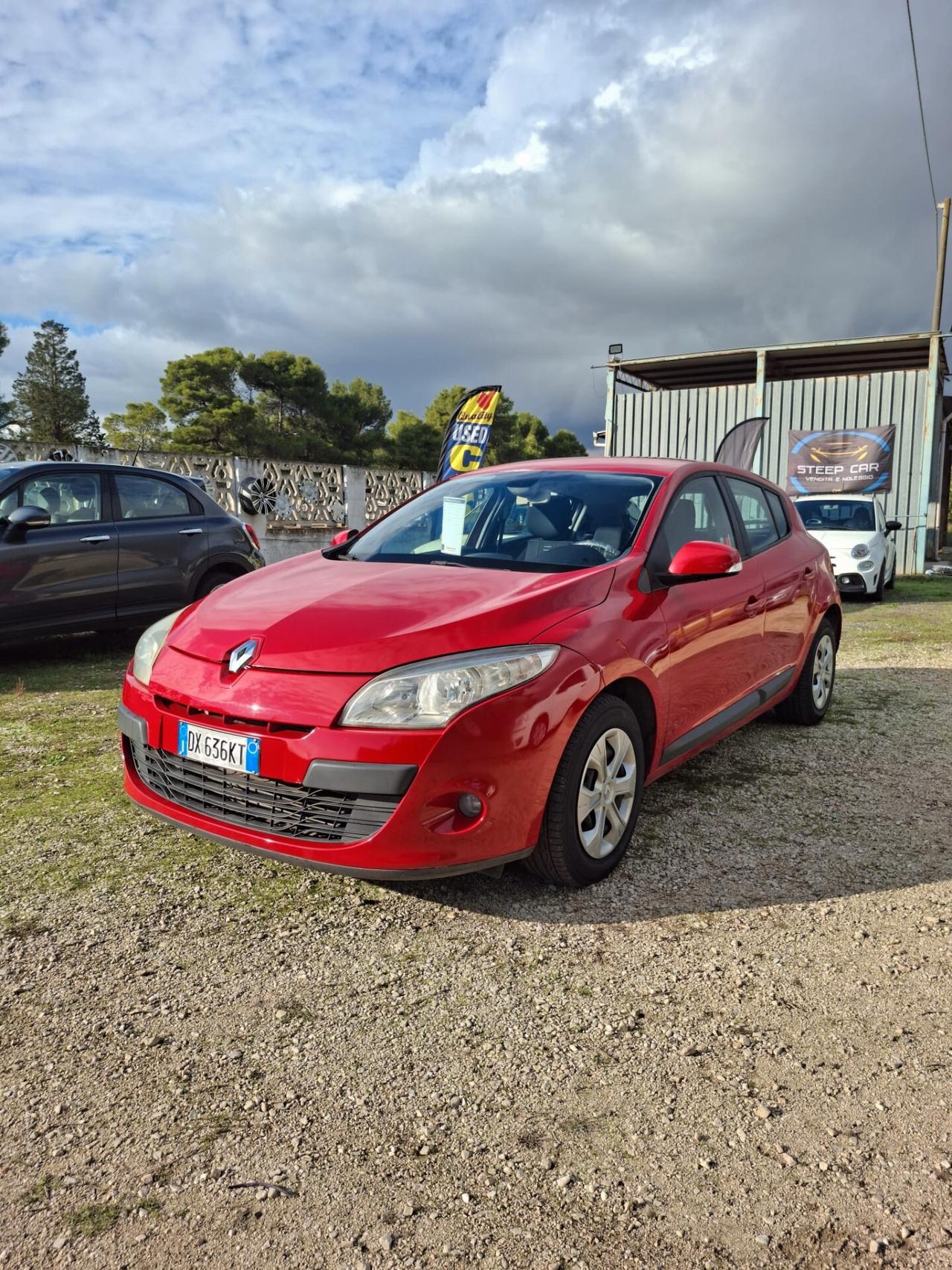 Renault Megane 1.5 dCi 90CV CON GANCIO TRAINO