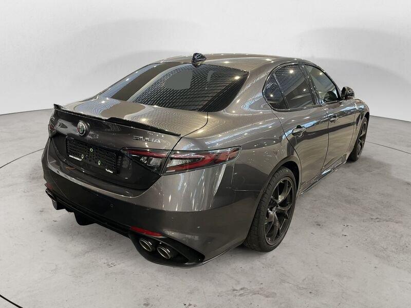 Alfa Romeo Giulia 2.9 V6 520 CV Quadrifoglio AT8
