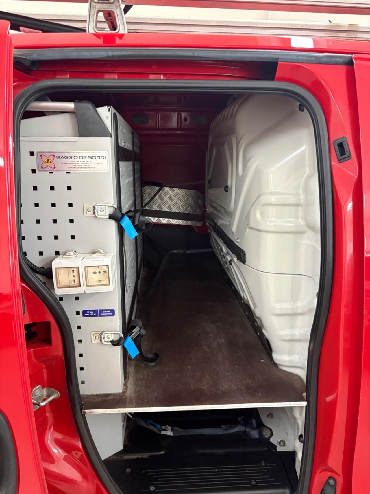Fiat Fiorino 1.3 MJT 95CV Officina Mobile