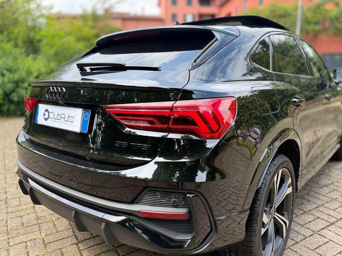 Audi Q3 Sportback 35 1.5 tfsi Identity Black s-tronic