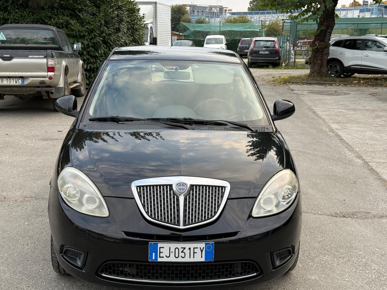 Lancia Ypsilon 1.4 Platinum Ecochic GPL