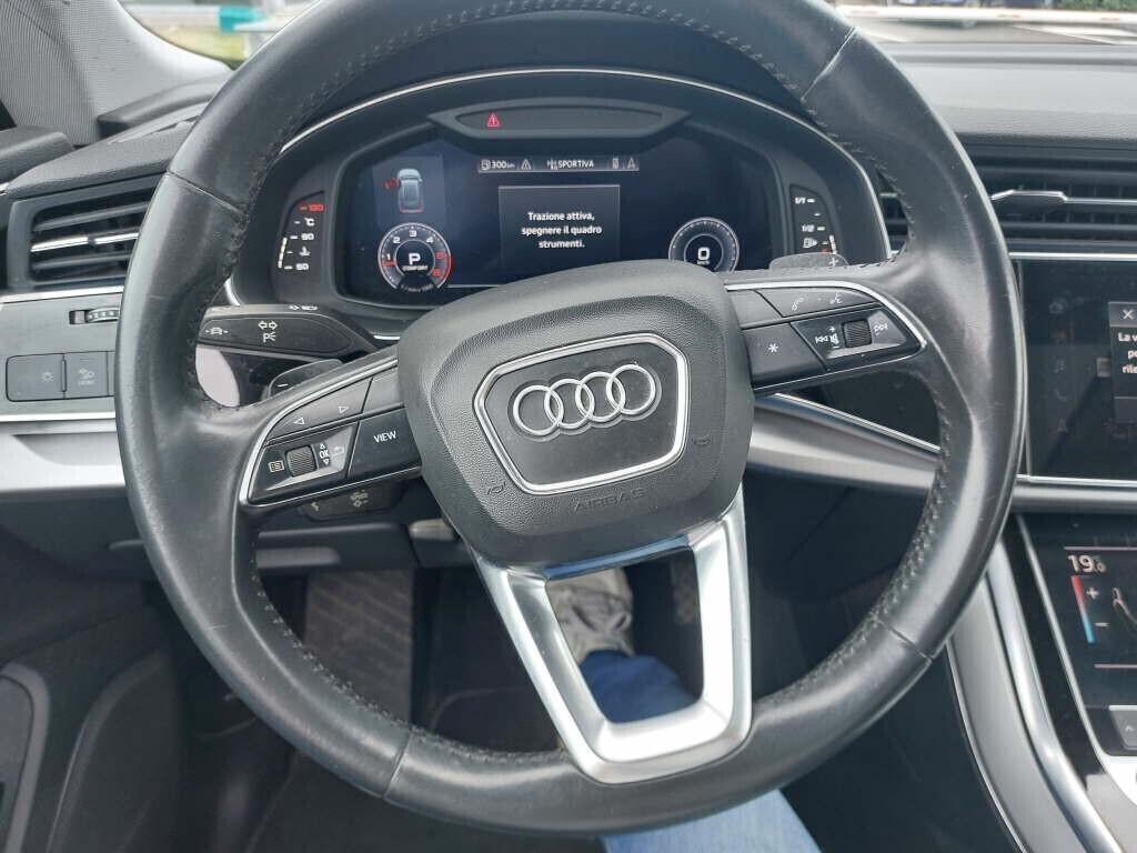 Audi Q8 45 TDI quattro tiptronic Sport IVA ESPOSTA