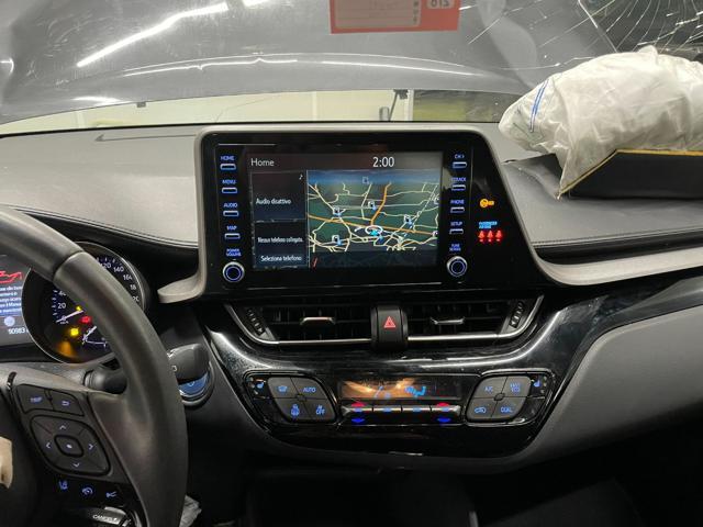 TOYOTA C-HR 1.8 HYBRID E-CVT BUSINESS