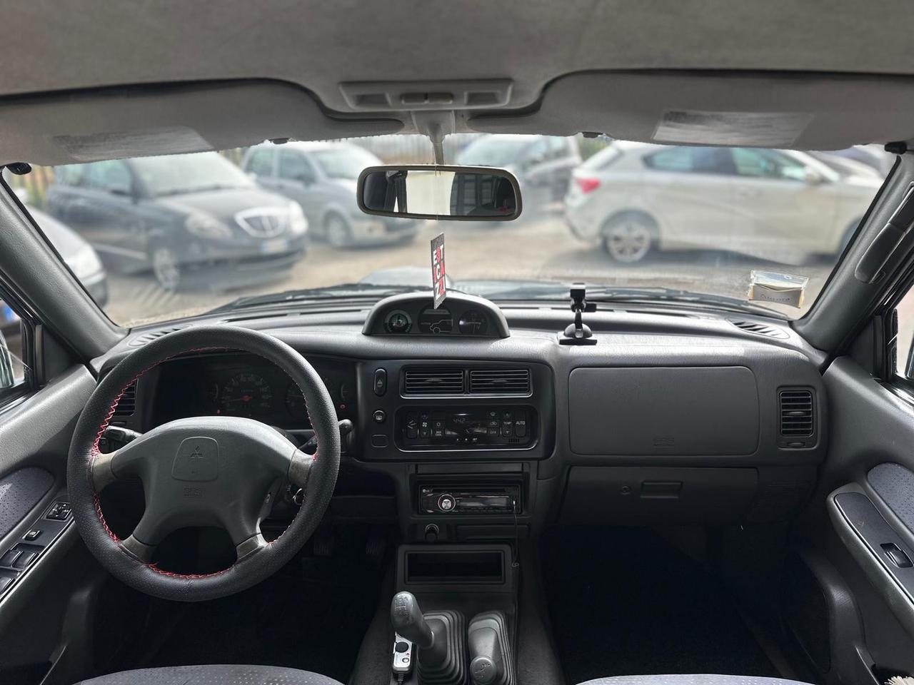 Mitsubishi L200 2.5 TDI 4WD Club Cab Pick-up GLS
