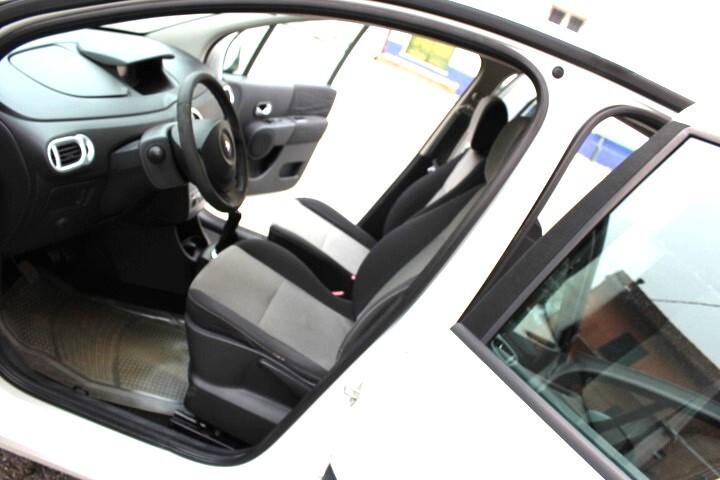 Renault Modus 1.5 dCi 85CV Dynamique clima automatico 5porte cerchi in lega radio cd neopatentati