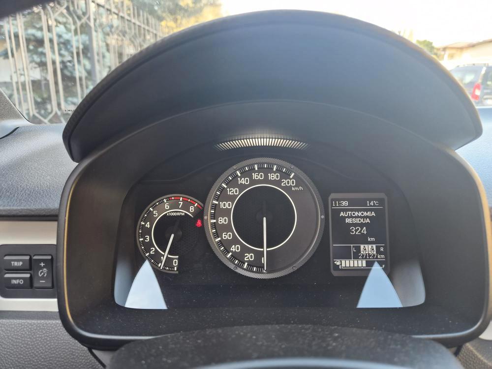 Suzuki Ignis 1.2h Easy Top 2wd