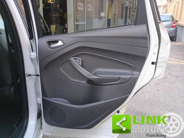 FORD Kuga 1.5 EcoBoost 120 CV S&S 2WD ST-Line