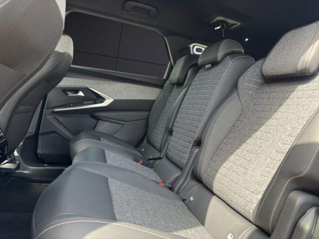 PEUGEOT 5008 Hybrid 136 e-DCS6 Allure