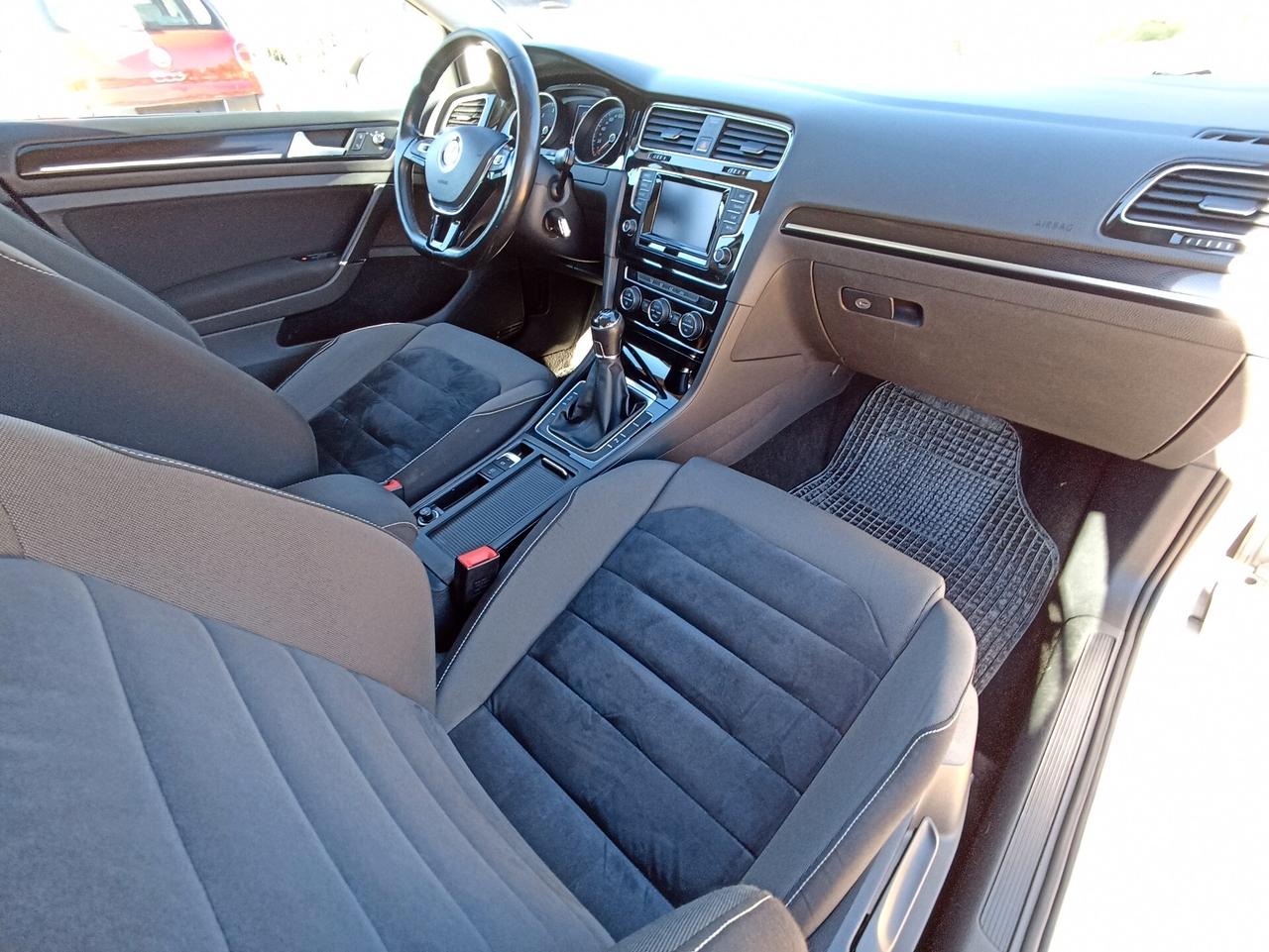 Volkswagen Golf 1.6 TDI 105 Cv 5p. Highline BMT - 2014