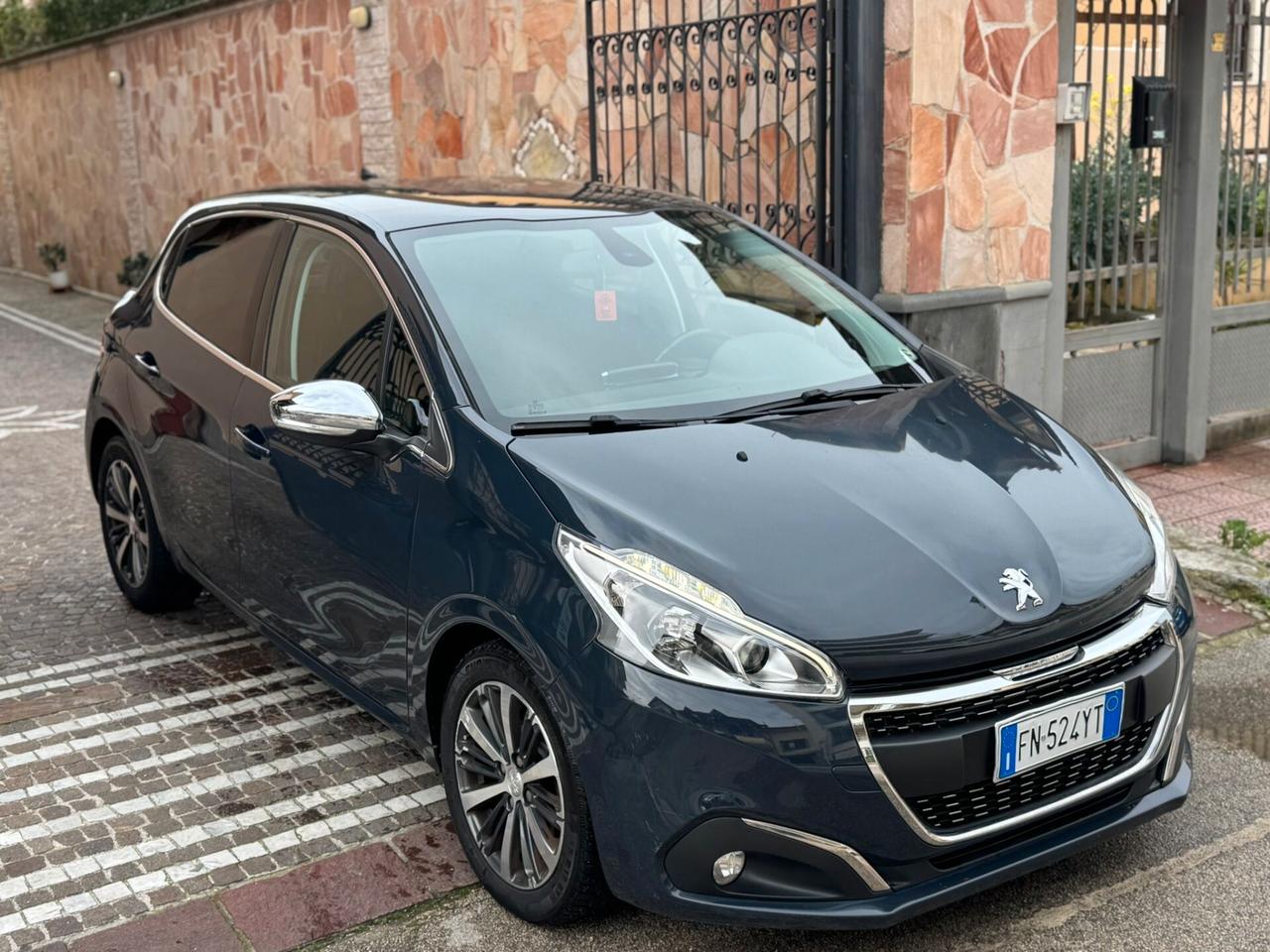 Peugeot 208 PureTech 82 5 porte Allure