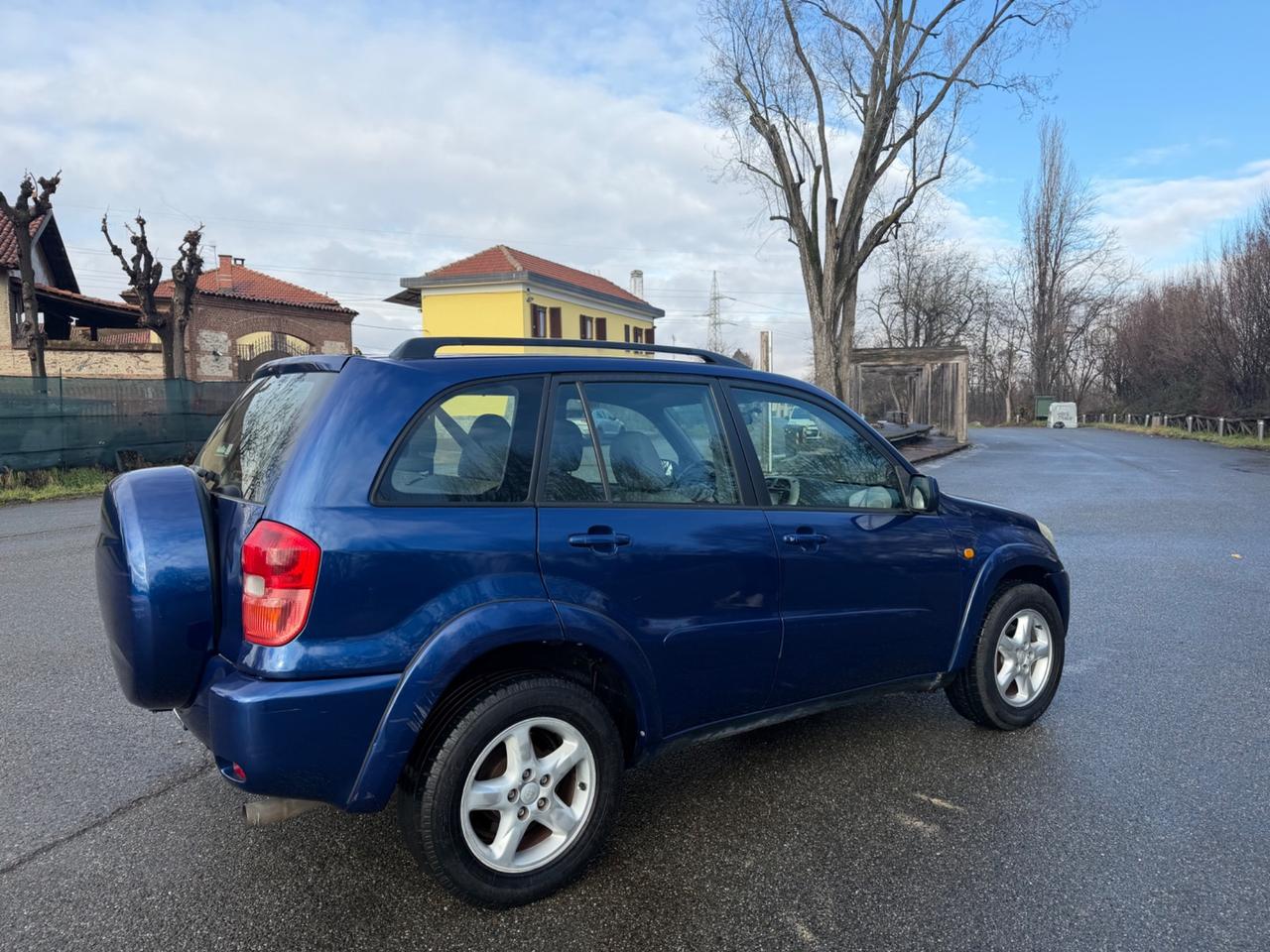 Toyota RAV 4 RAV4 2.0 16V cat 5 porte Sol