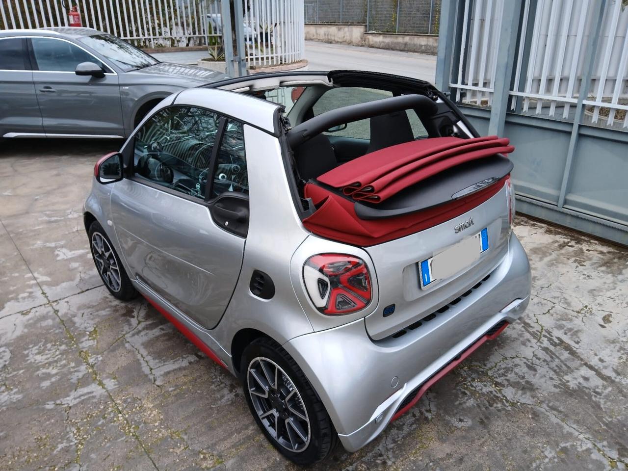 Smart ForTwo EQ cabrio Ushuaïa Brabus