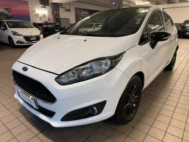 Ford Fiesta 1.5 TDCi 75CV 5 porte Black & White Edition