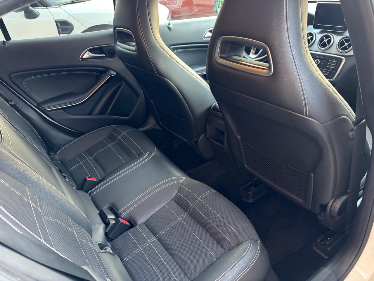 Mercedes-benz GLA 200d Sport - VENDUTA IL 27.7.2026 !!