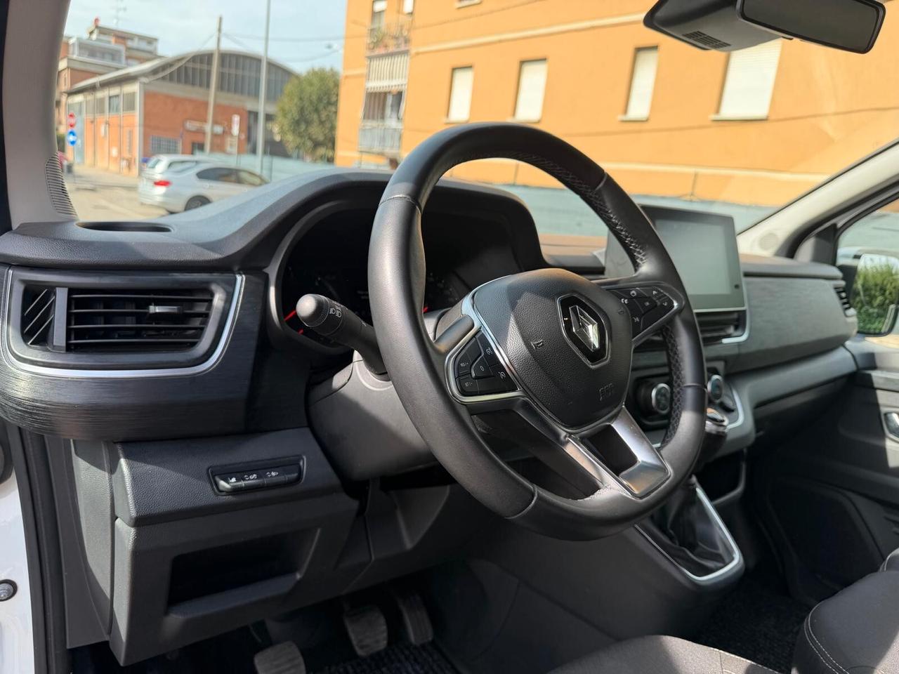 Renault Trafic 2.0 dCi - 9 POSTI - NAV - 12 MESI DI GARANZIA