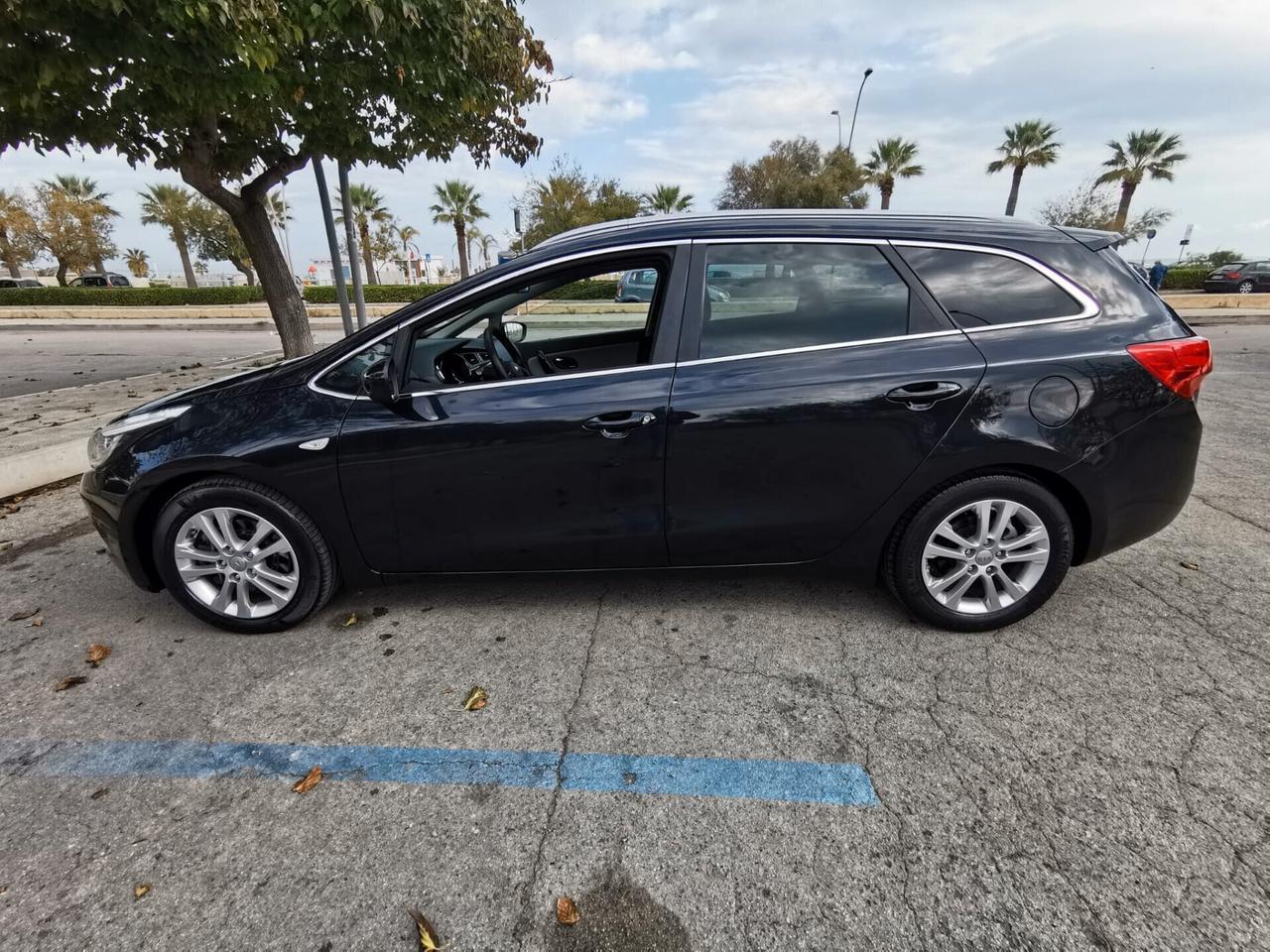 Kia Ceed Sportswagon cee'd 1.6 CRDi 128 CV SW Stop&Go high tech