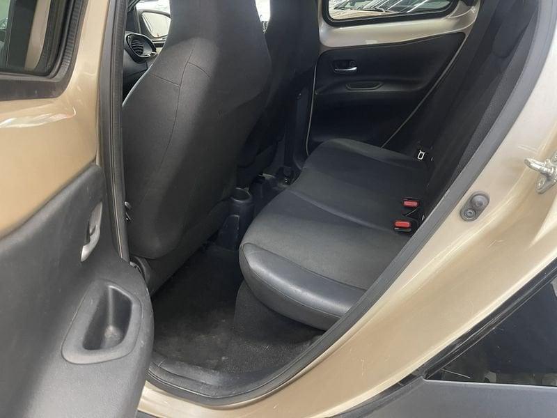 Toyota Aygo X 1.0B (72 CV) Lounge Air S-CVT