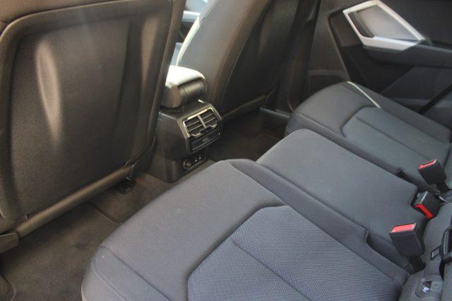 AUDI Q3 35 TDI Business