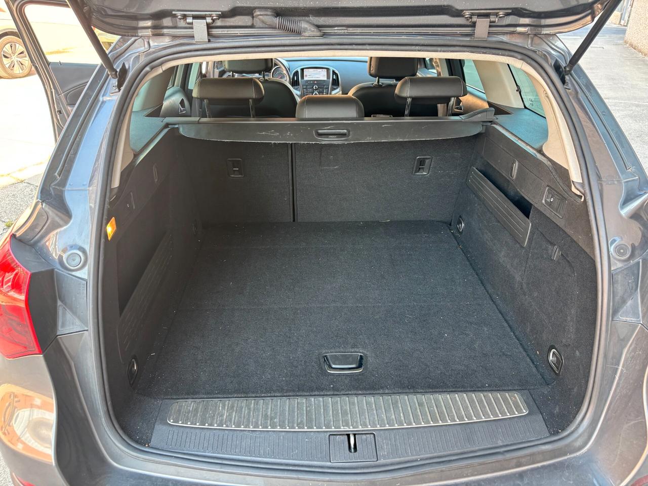 Opel Astra 1.6 115CV Sports Tourer Elective