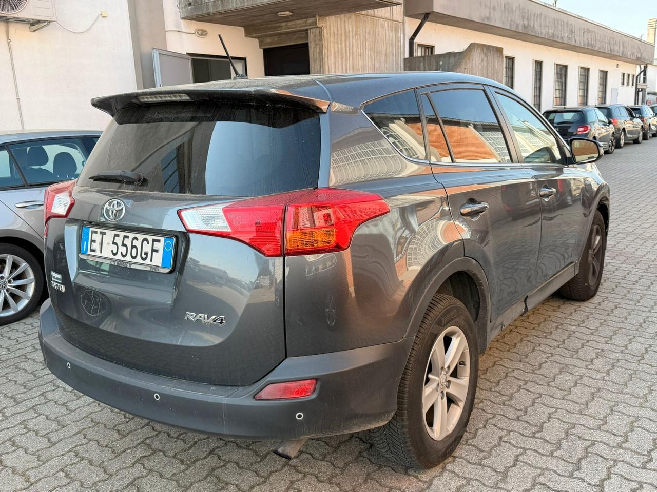 Toyota RAV 4 RAV4 2.0 D-4D 2WD Active