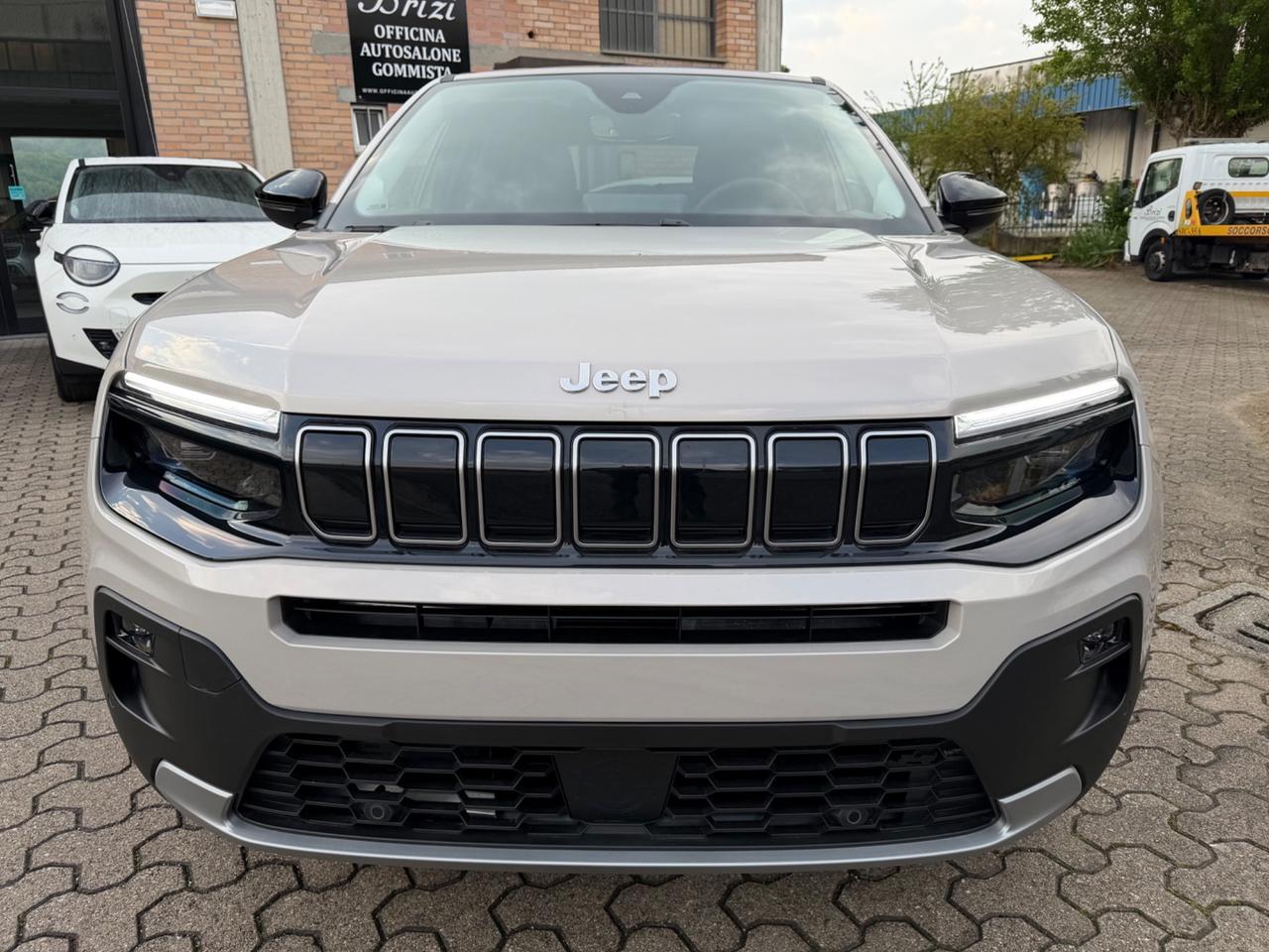 Jeep Avenger 1.2 Turbo 100 CV MHEV Summit