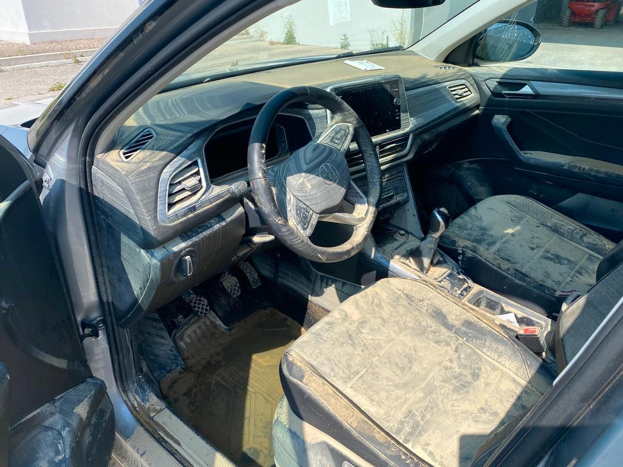 Volkswagen T-Roc 2022 1.0 tsi 115cv ALLUVIONATA