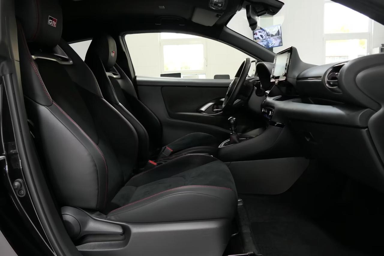 Toyota Yaris 1.6 Turbo 3 porte GR Circuit FULL KAMERA ALCANTARA