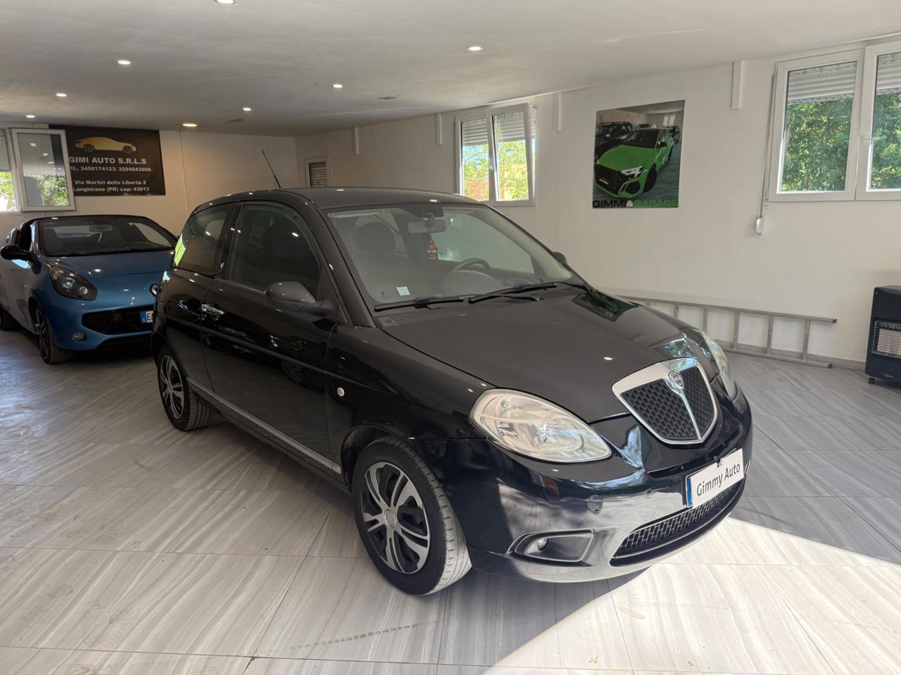 Lancia Ypsilon 1.2 BENZINA NEOPATENTATI