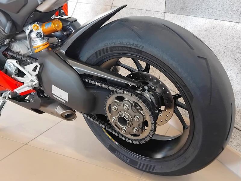 Ducati Panigale V4 R