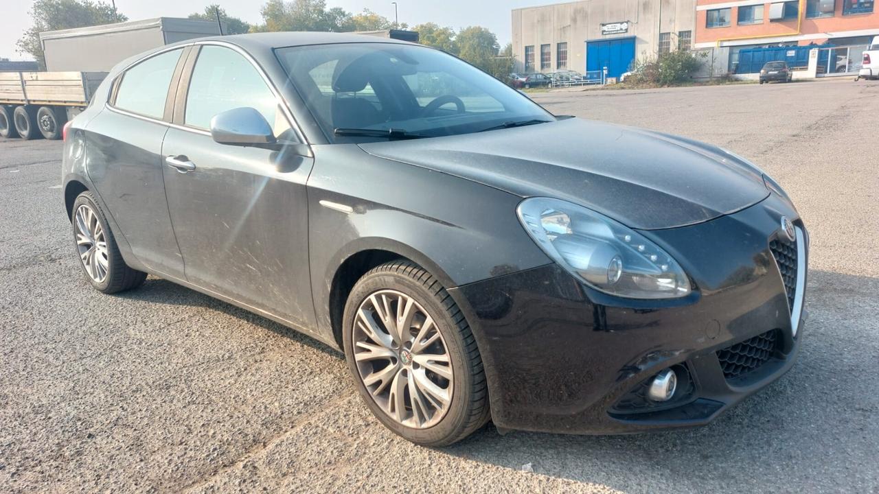 Alfa Romeo Giulietta 1.6 JTDm-2 120 CV Distinctive