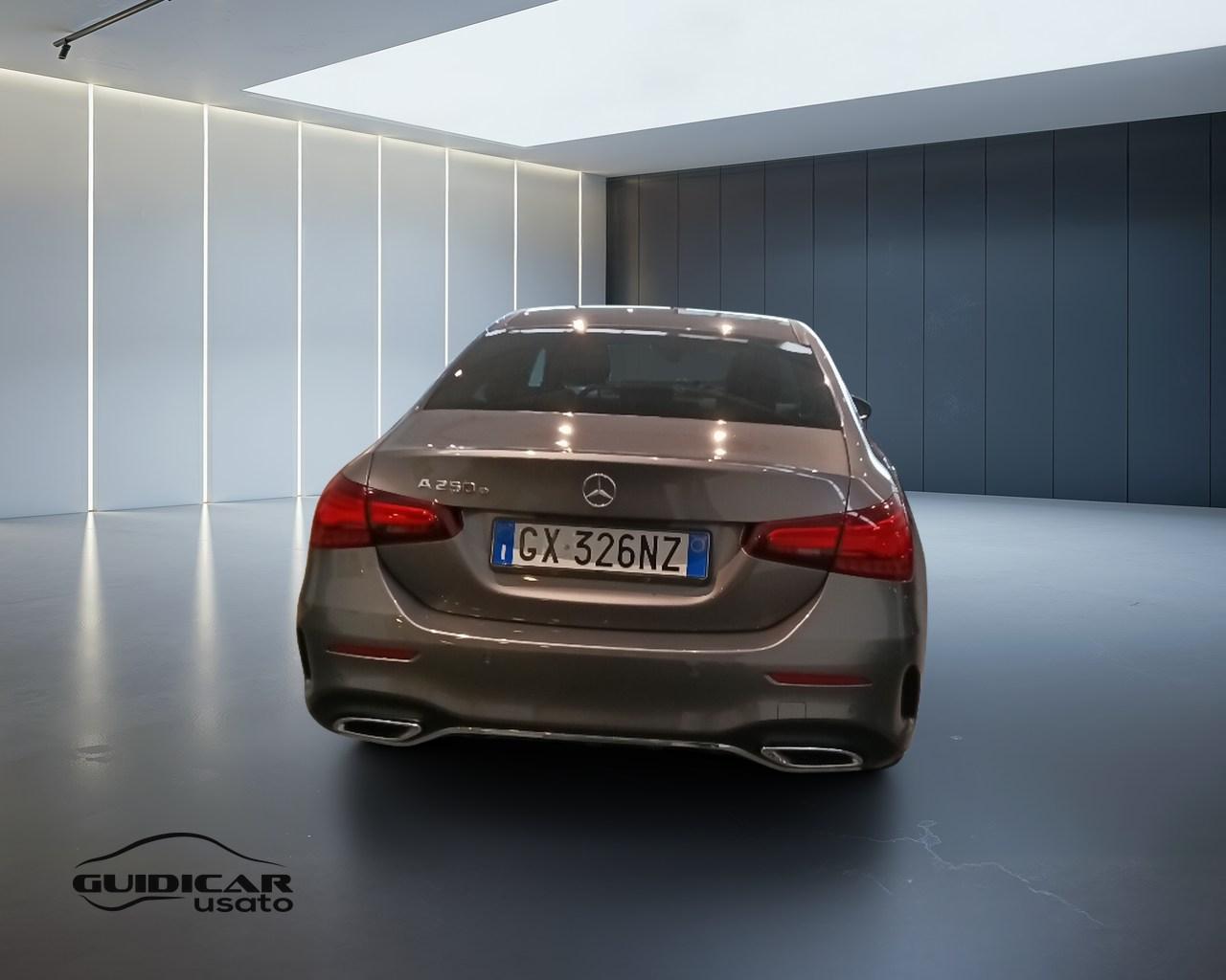 Mercedes-Benz Classe A - V177 2023 - A 250 e phev AMG Line Advanced Plus auto