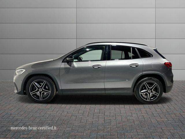 MERCEDES-BENZ GLA 200 d Auto 4Matic Premium Navi