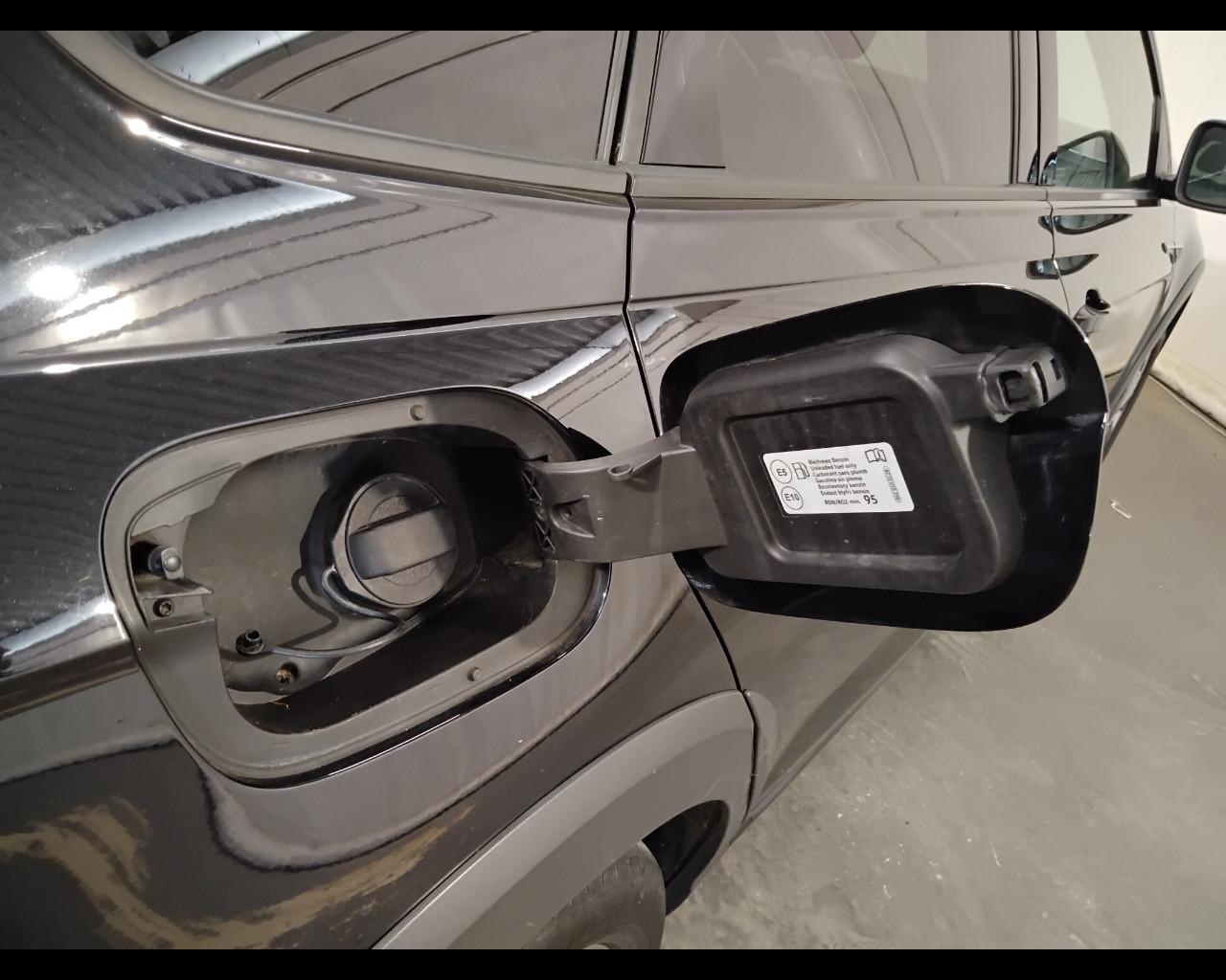 VOLKSWAGEN Taigo - Taigo 1.0 tsi R-Line 110cv